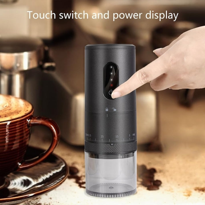 2'si 1 arada el tipi ve taşınabilir espresso makinesi - kapsül ve öğütülmüş kahve ile uyumlu, ısıtma fonksiyonlu ve şarj edilebilir bataryalı - seyahat, kamp ve ofis kullanımı için ideal.